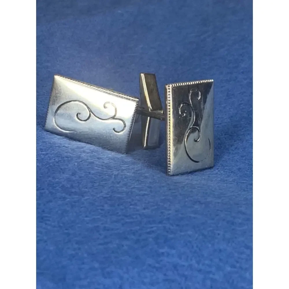 Vintage 1960s Pair Silvertone Cufflinks Swirl Design Bullet Back Rectangular